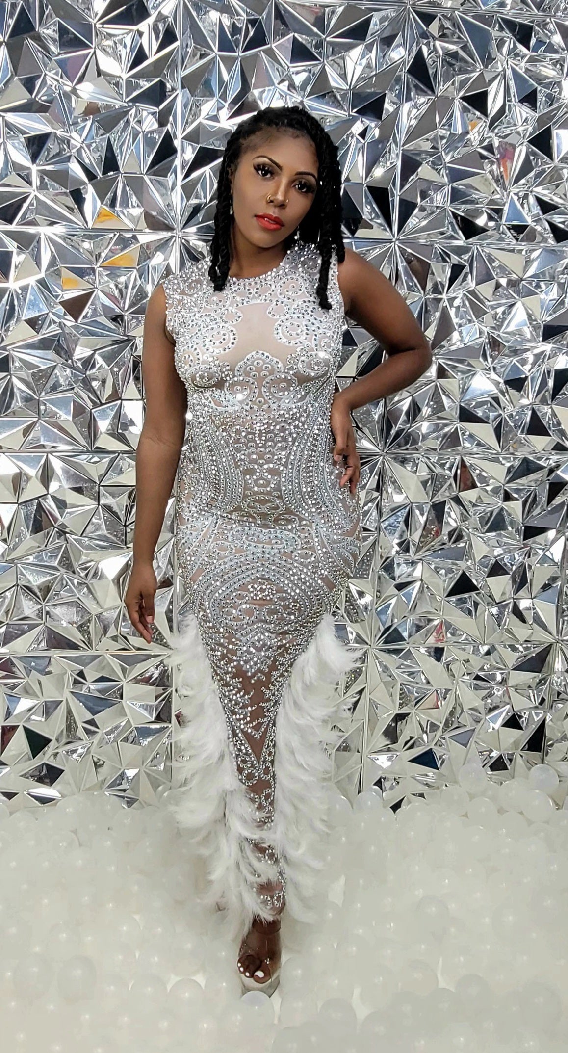 Glitz & Glam W/Snow White Feathers Dress